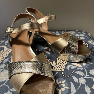 AEROSOLES Metallic Silver and Gold Sandals